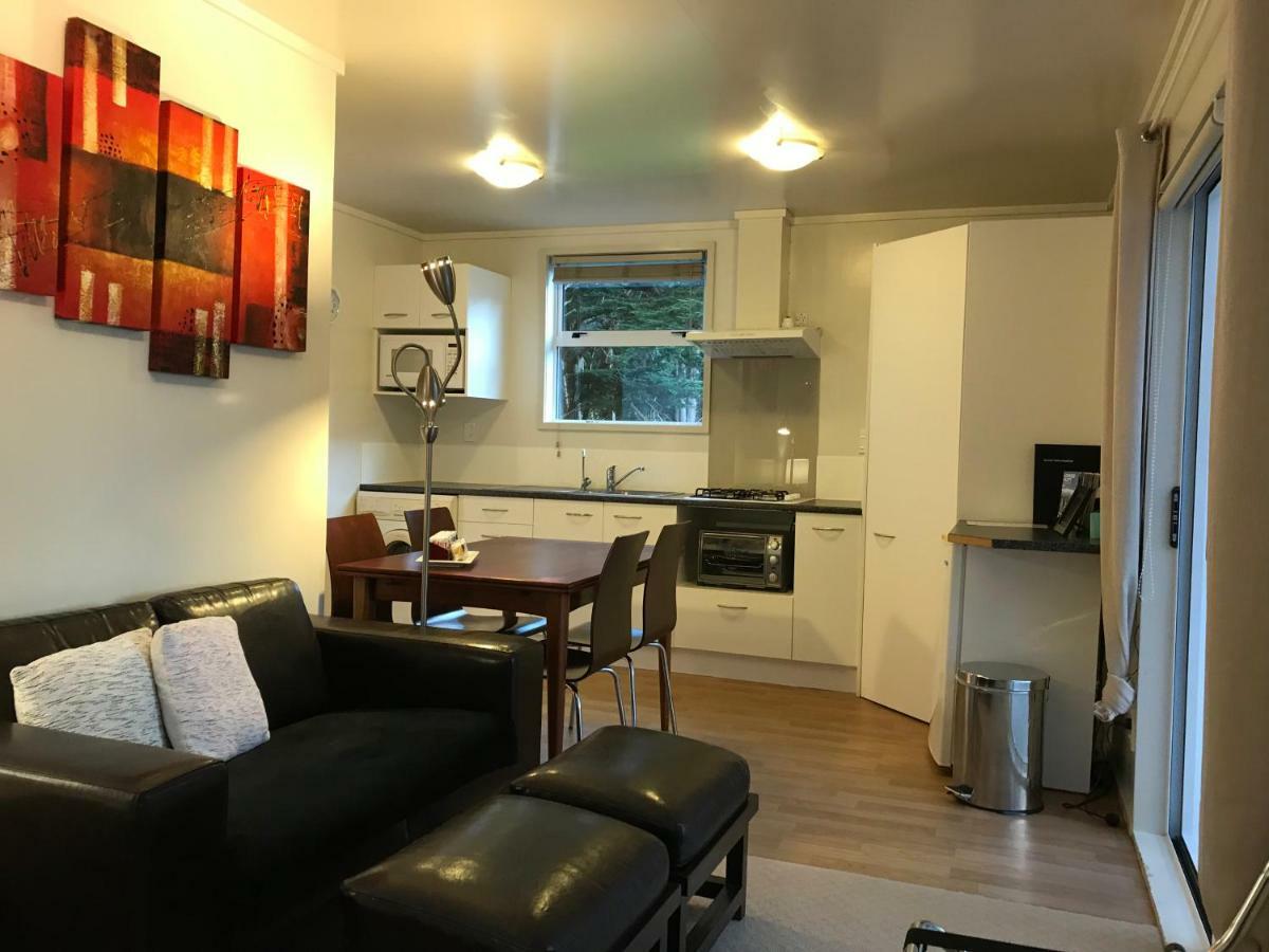 Angie'S Rural Retreat Otel Wainuiomata Dış mekan fotoğraf